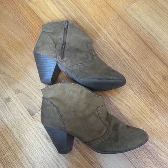 Boots with heels - booties - Picture 1 of 3